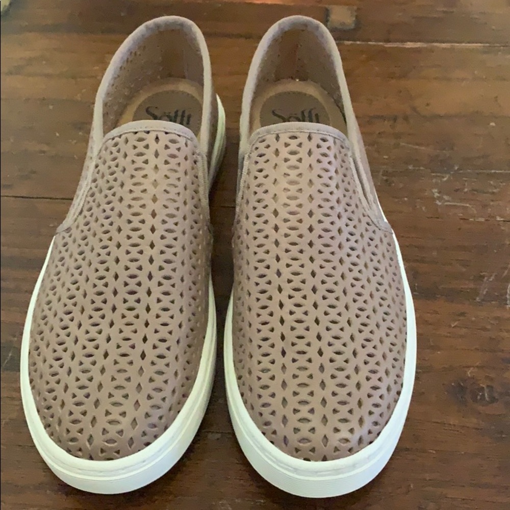 Soff slip on